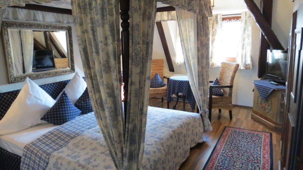 Altfraenkische Weinstube Otel Rothenburg ob der Tauber Dış mekan fotoğraf